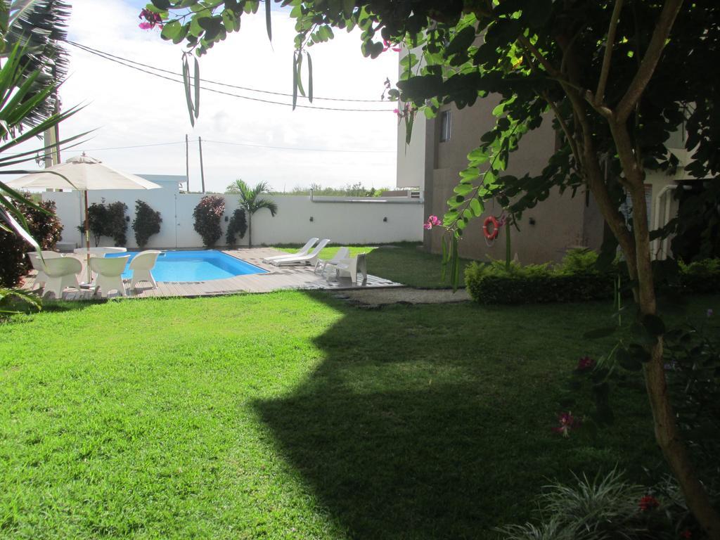 Mahina Sunset Heights Apartment Flic en Flac Ngoại thất bức ảnh