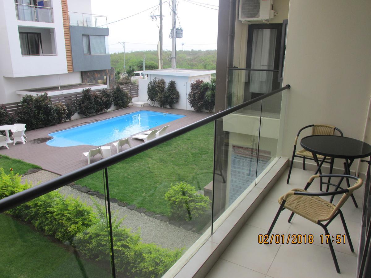 Mahina Sunset Heights Apartment Flic en Flac Ngoại thất bức ảnh