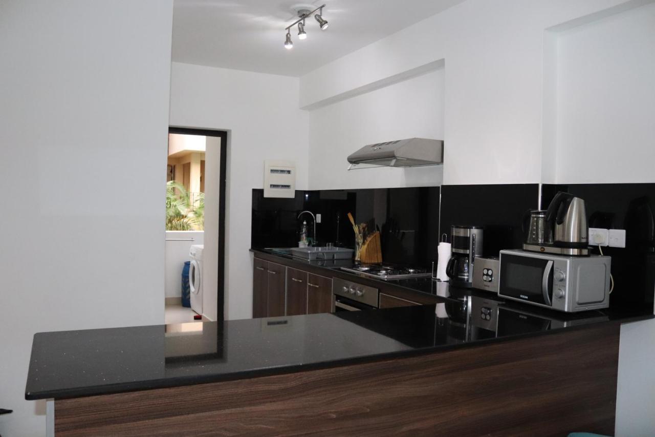 Mahina Sunset Heights Apartment Flic en Flac Ngoại thất bức ảnh