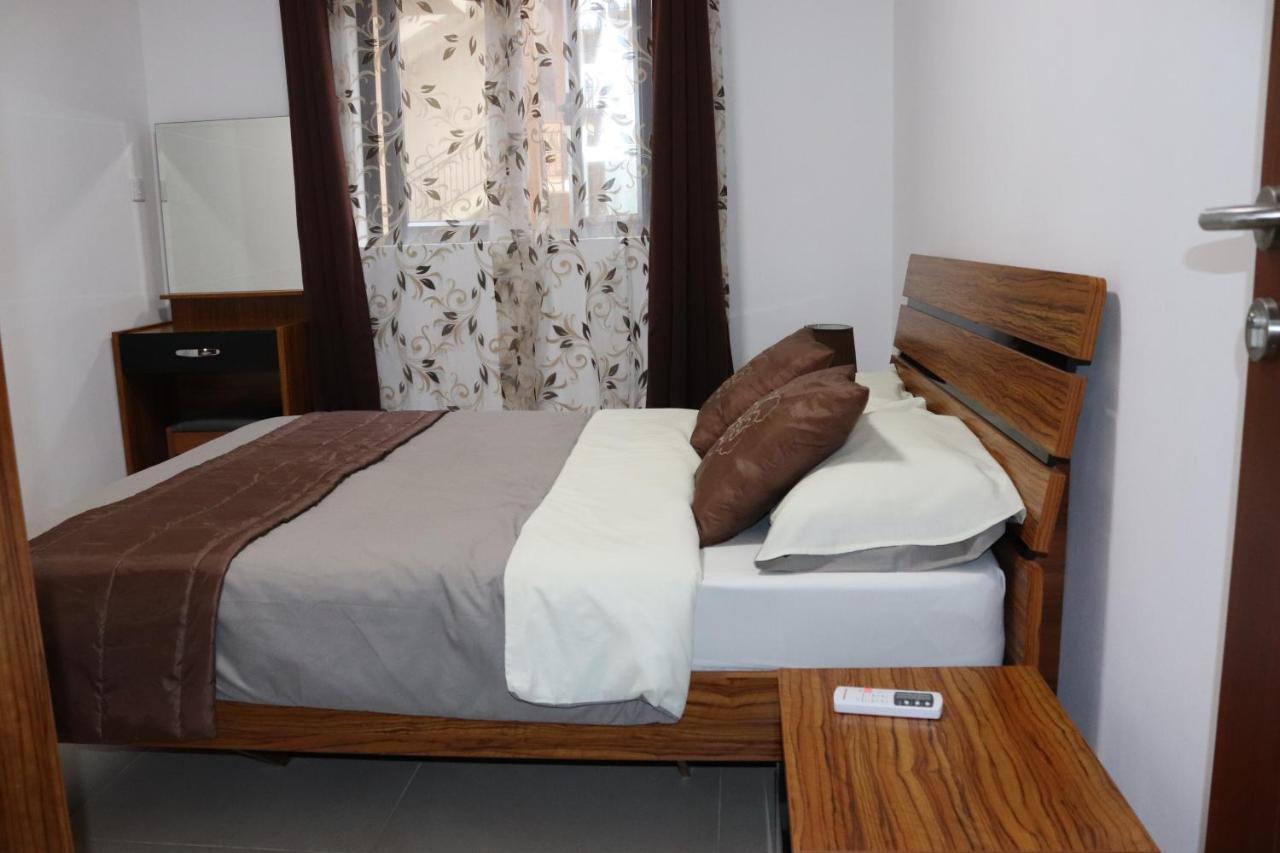 Mahina Sunset Heights Apartment Flic en Flac Ngoại thất bức ảnh